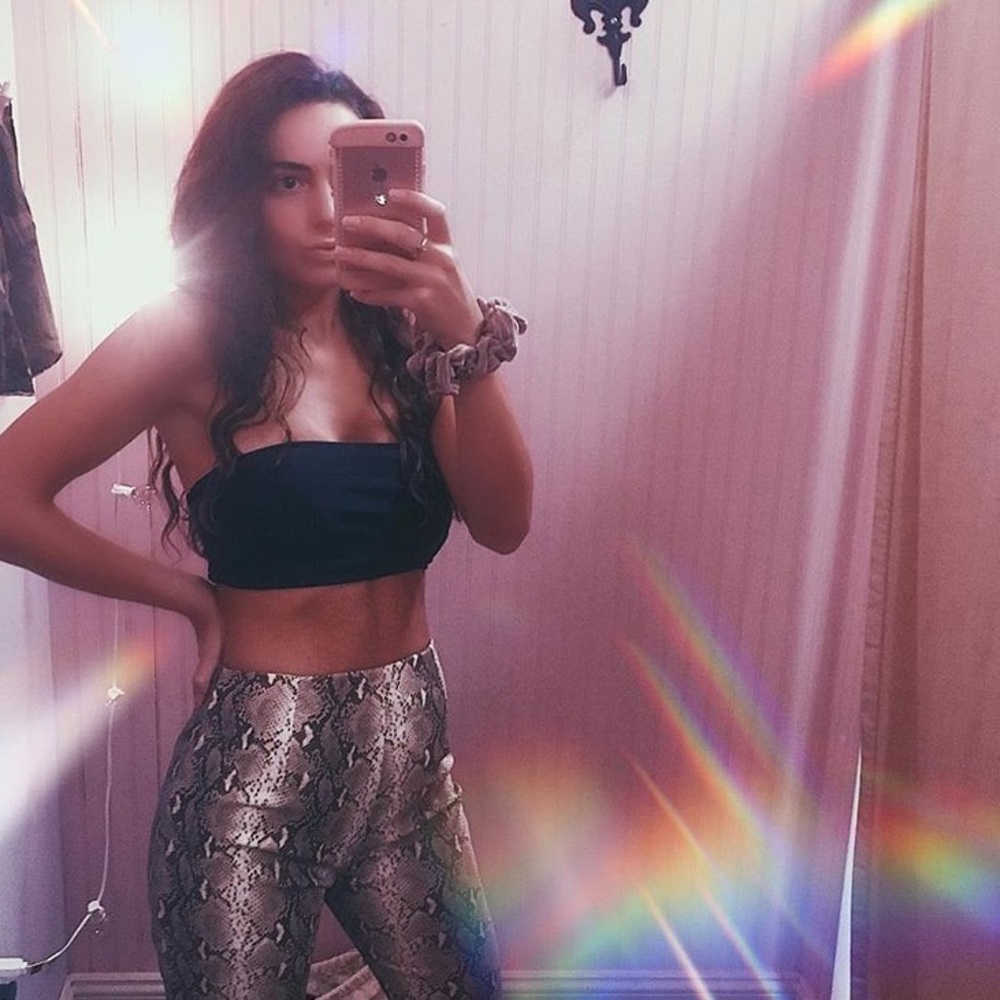 Meet your Posher, Lauren